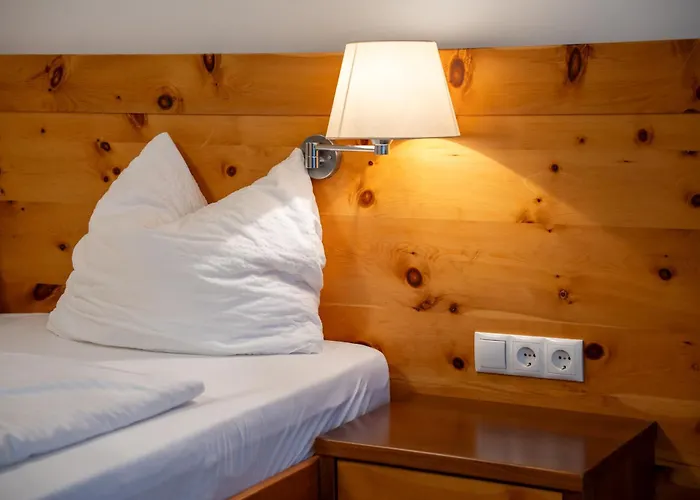 Braugast Kreuz Hotel *