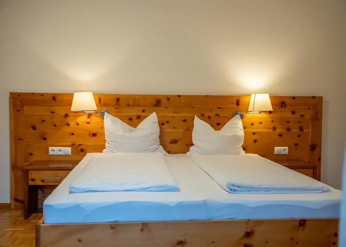 Hotel Braugast Kreuz *